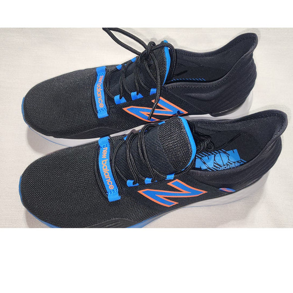 new balance fresh foam roav blue and black MROAVBS size 11.5 men - Picture 1 of 9